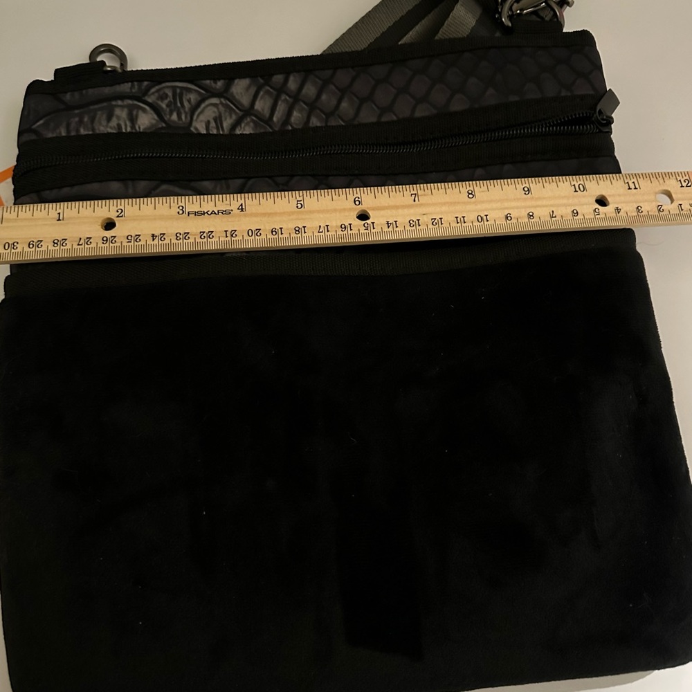HAUTE SHORE Peyton Glam Crossbody Handbag-Brand New!!